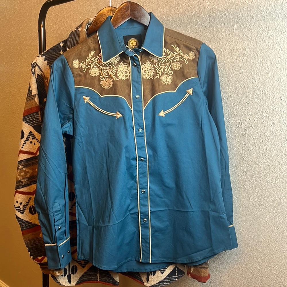 Adorable Cowgirl Shirt with embroidery